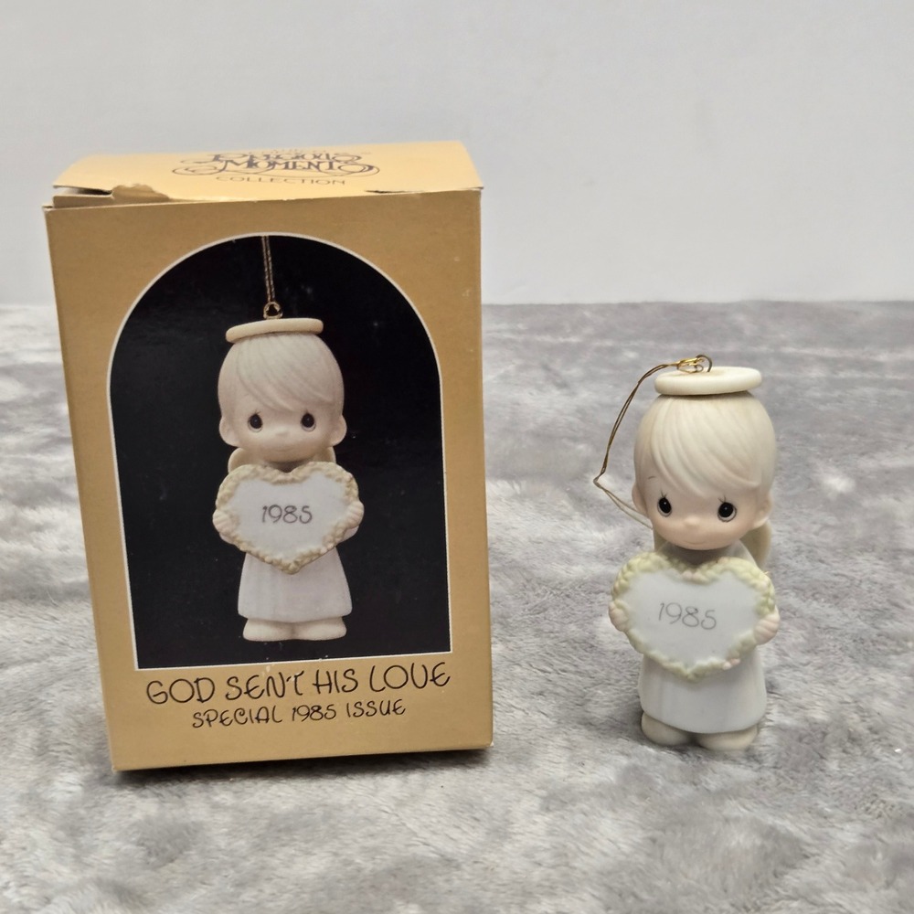 Precious Moments God Sent His Love Special 1985 Issue Angel Ornament with Box